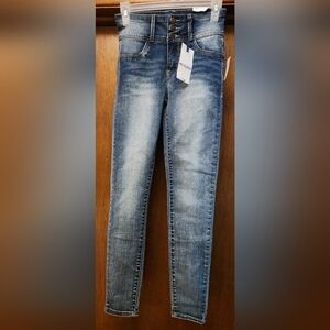 NWT Wallflower Skinny Jeans Size 3